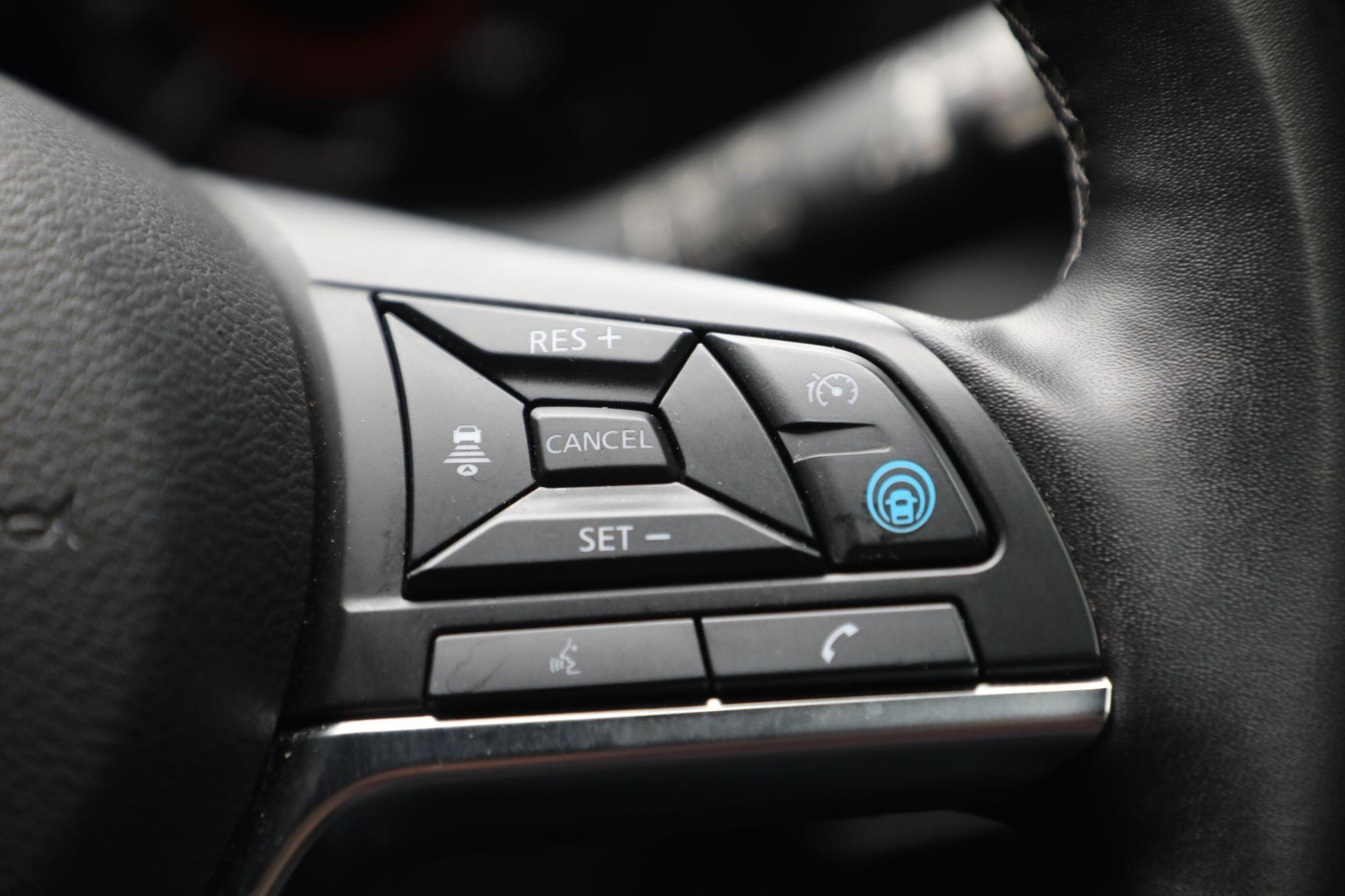 Large vehicle image